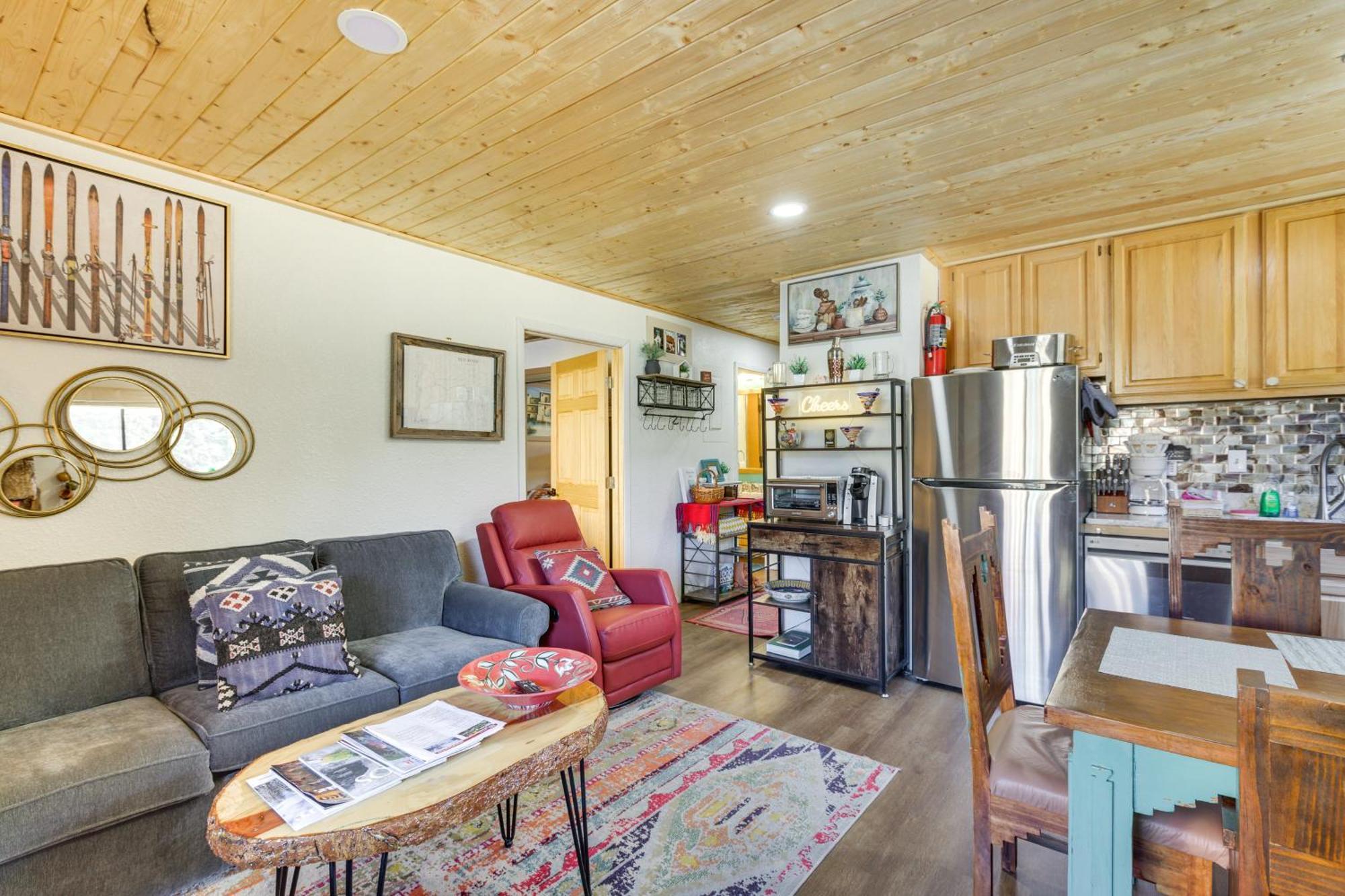 Ski-In Red River Retreat Balcony, Mountain Views! Exterior foto